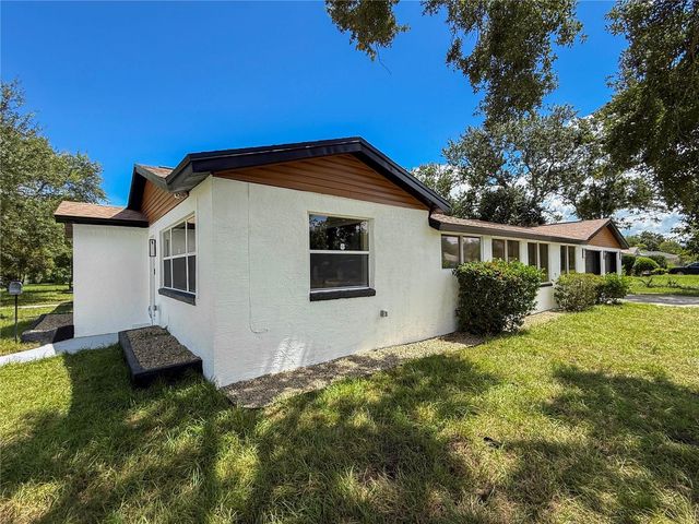 746 38TH AVENUE S, St Petersburg, FL 33705