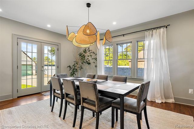 2915 Seminole Street, Detroit, MI 48214