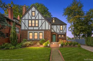 2915 Seminole Street, Detroit, MI 48214
