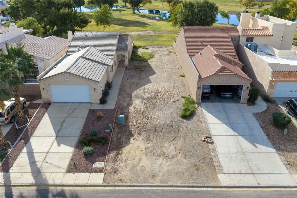 1318 Lause Road, Bullhead City, AZ 86442