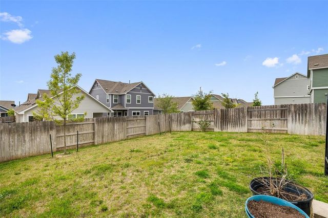 117 Wind Flower LN, Liberty Hill, TX 78642