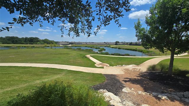 117 Wind Flower LN, Liberty Hill, TX 78642