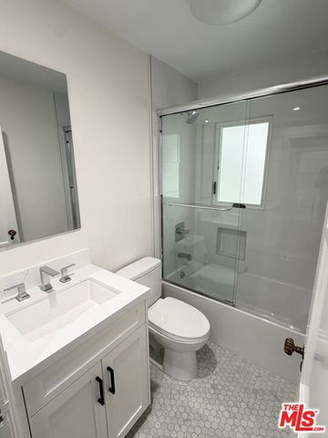 313 S Peck Drive, Beverly Hills, CA 90212