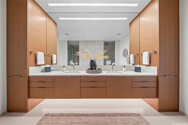 1388 Ala Moana Boulevard 8404, Honolulu, HI 96814