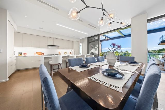 1388 Ala Moana Boulevard 8404, Honolulu, HI 96814