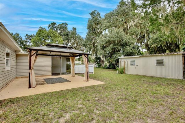 780 N KENTUCKY AVENUE, Umatilla, FL 32784