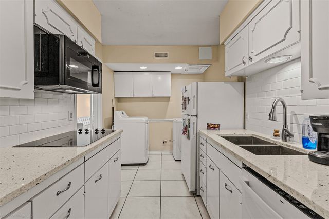 7910 Northaven Road B, Dallas, TX 75230