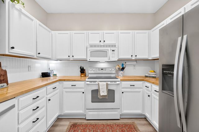 446 Stoney Field Drive, Moncks Corner, SC 29461
