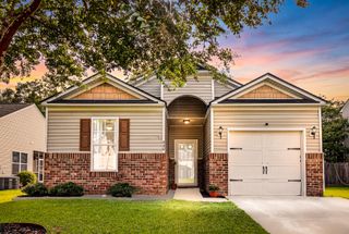 446 Stoney Field Drive, Moncks Corner, SC 29461