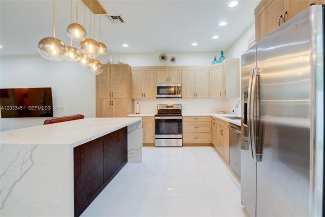 20930 NW 1st Street 0, Pembroke Pines, FL 33029