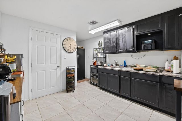 621 Elsbeth Street, Channelview, TX 77530