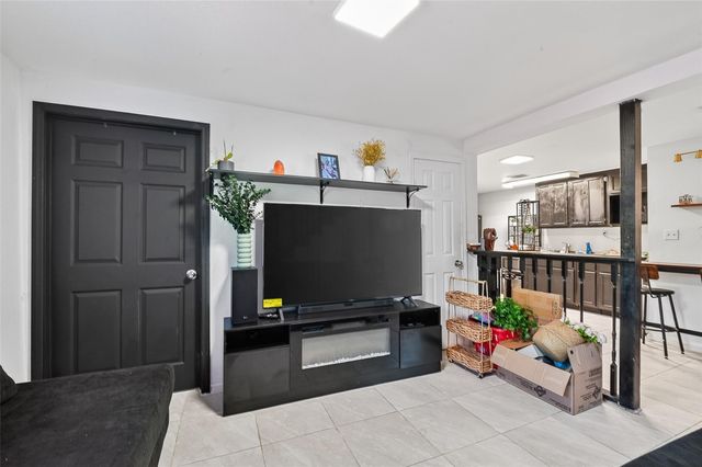 621 Elsbeth Street, Channelview, TX 77530