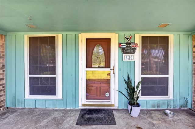 621 Elsbeth Street, Channelview, TX 77530