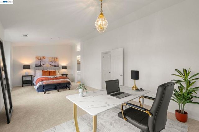 10706 Ian Ln, Dublin, CA 94568