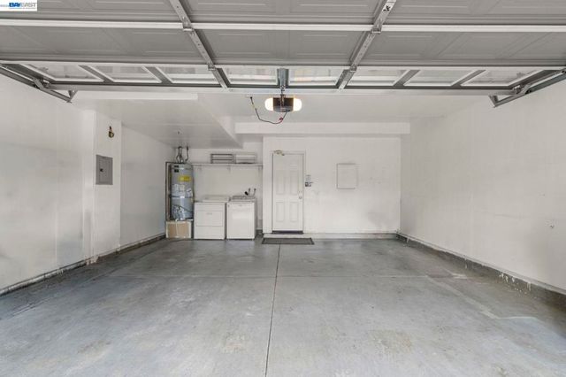 10706 Ian Ln, Dublin, CA 94568