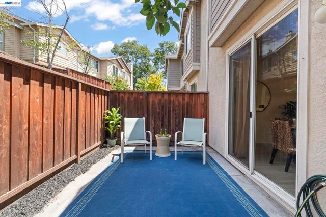 10706 Ian Ln, Dublin, CA 94568