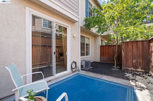 10706 Ian Ln, Dublin, CA 94568