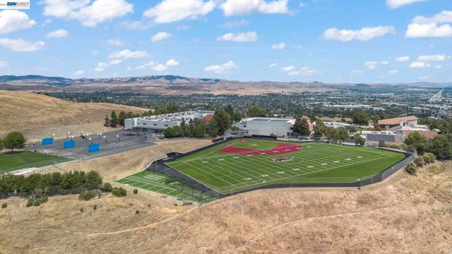 10706 Ian Ln, Dublin, CA 94568