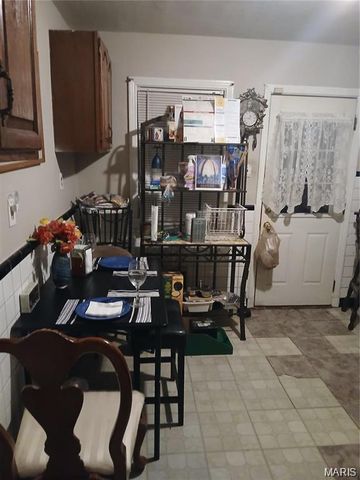 35 Lee Avenue, Ferguson, MO 63135