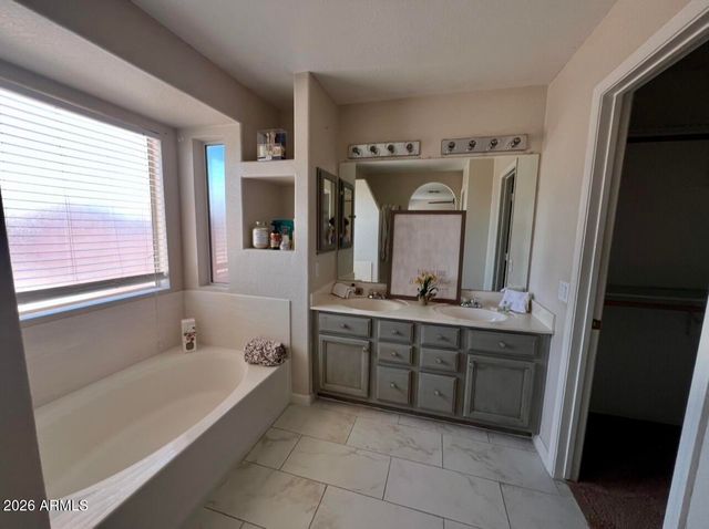 4857 W Kristal Way, Glendale, AZ 85308