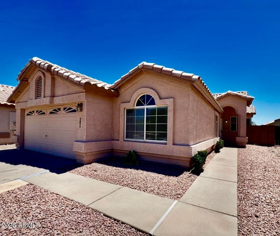 4857 W Kristal Way, Glendale, AZ 85308