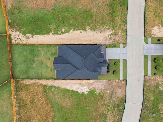 414 Lone Ranger Drive, Montgomery, TX 77316