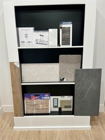 414 Lone Ranger Drive, Montgomery, TX 77316