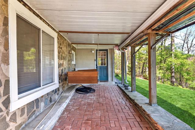 84 Blueberry Hill, Greenwood Lake, NY 10925