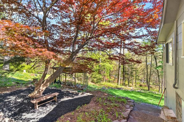 84 Blueberry Hill, Greenwood Lake, NY 10925