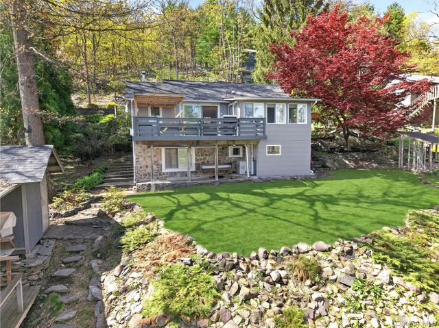 84 Blueberry Hill, Greenwood Lake, NY 10925