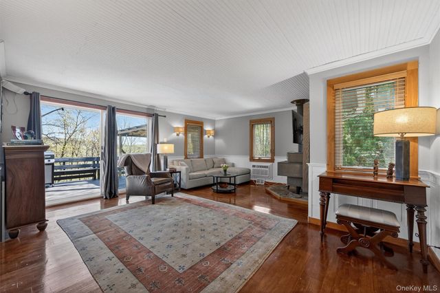84 Blueberry Hill, Greenwood Lake, NY 10925