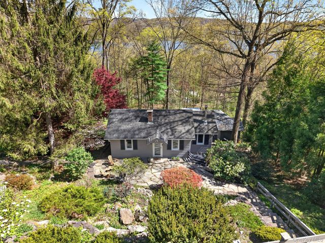 84 Blueberry Hill, Greenwood Lake, NY 10925