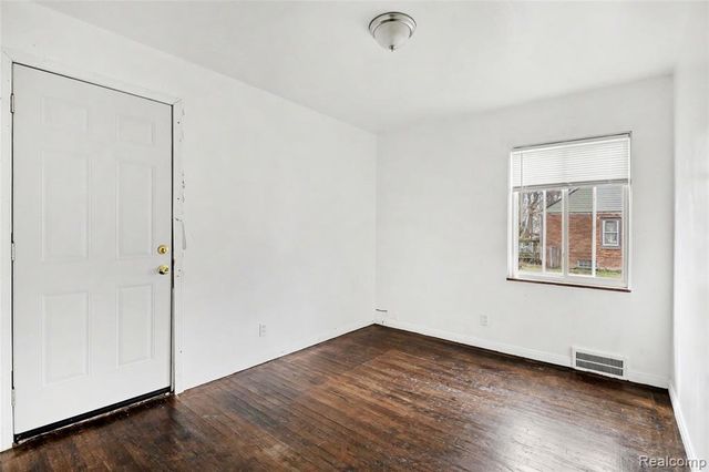 13364 Corbett Street, Detroit, MI 48213