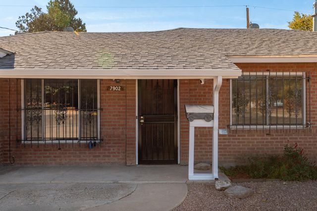 7902 Morrow Avenue NE, Albuquerque, NM 87110