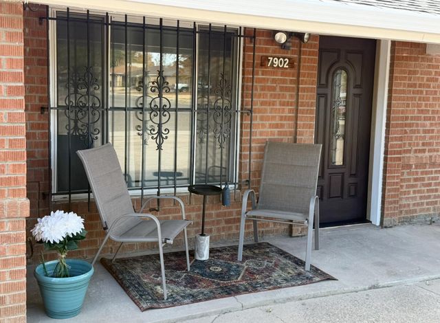 7902 Morrow Avenue NE, Albuquerque, NM 87110