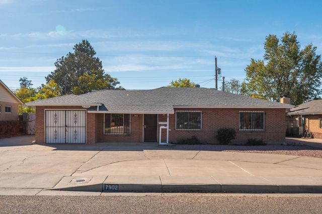 7902 Morrow Avenue NE, Albuquerque, NM 87110
