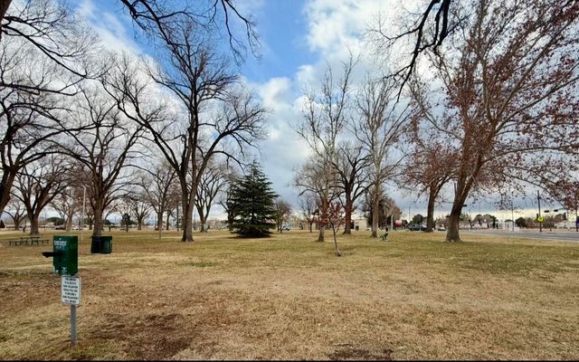 7902 Morrow Avenue NE, Albuquerque, NM 87110