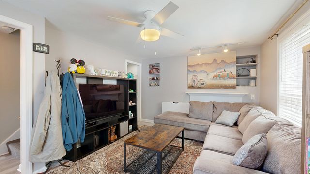 15 Hemlock Forest, Dover, NH 03801