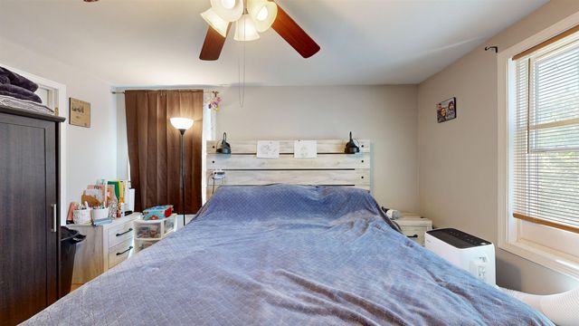 15 Hemlock Forest, Dover, NH 03801