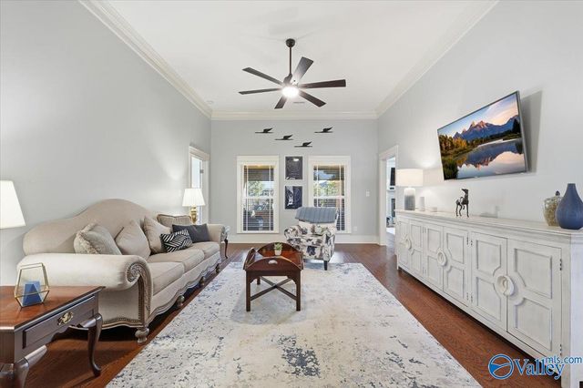 63 Walnut Cove Boulevard SW, Huntsville, AL 35824