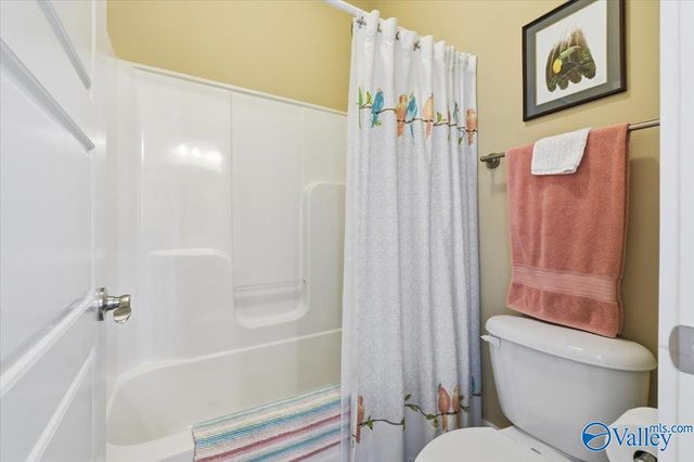 63 Walnut Cove Boulevard SW, Huntsville, AL 35824