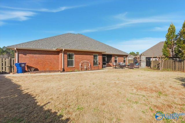 63 Walnut Cove Boulevard SW, Huntsville, AL 35824