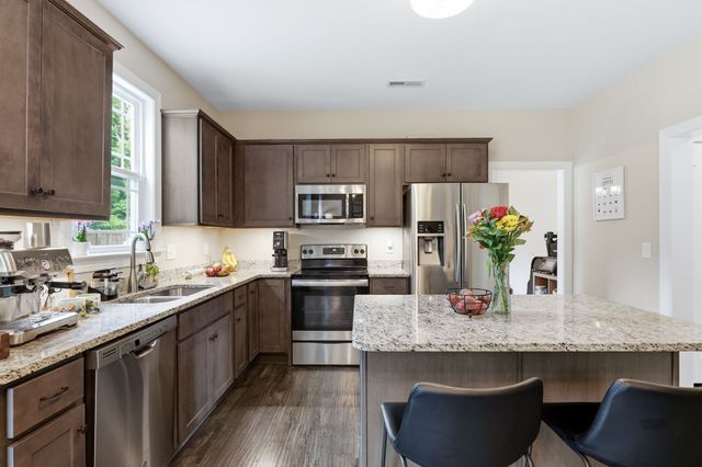 304 Cadet Ct, Spring Hill, TN 37174