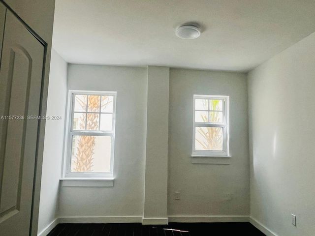 536 14th Street 101, Miami Beach, FL 33139