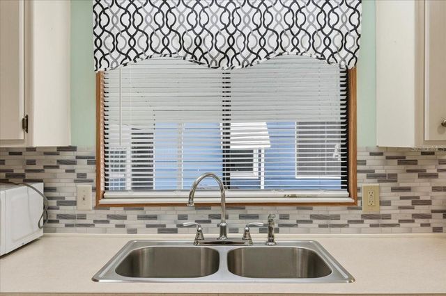 1798 FOX HILL DRIVE, Lakeland, FL 33810