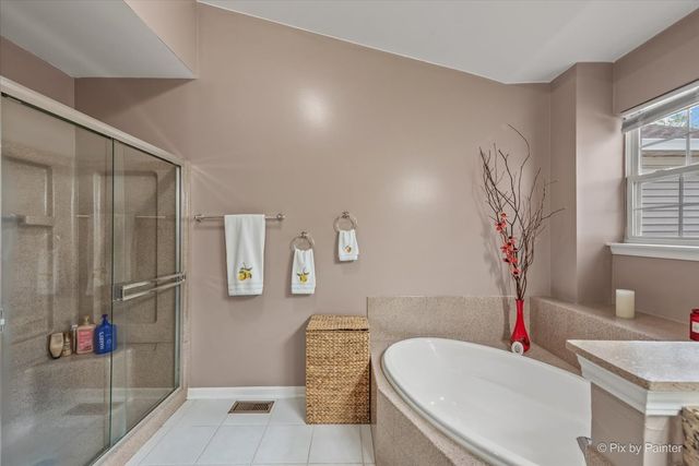 741 Wedgewood Circle, Lake In The Hills, IL 60156