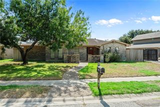 5121 Moultrie Dr, Corpus Christi, TX 78413