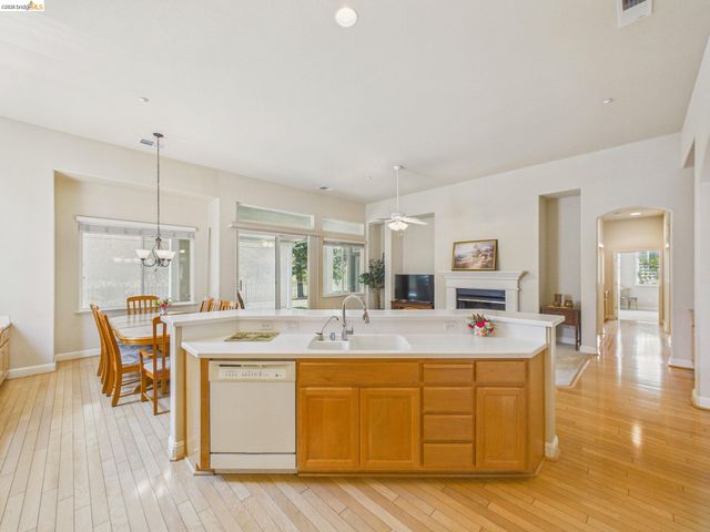 1035 Bismarck Ter, Brentwood, CA 94513
