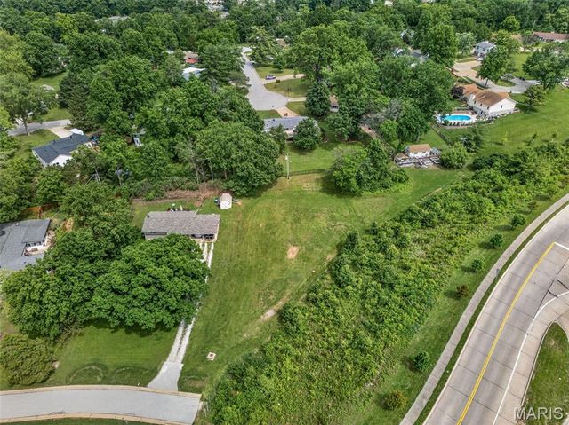 36 Firefly Court, Manchester, MO 63021