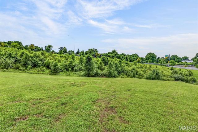 36 Firefly Court, Manchester, MO 63021